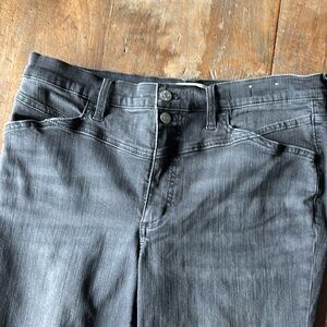 NWT Madewell Gray Straight Leg slight flare